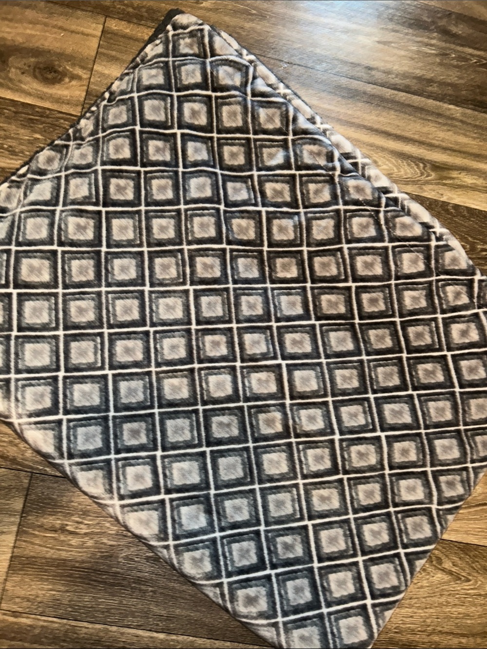 Geometric Plush Throw Blanket in Gray and Cream